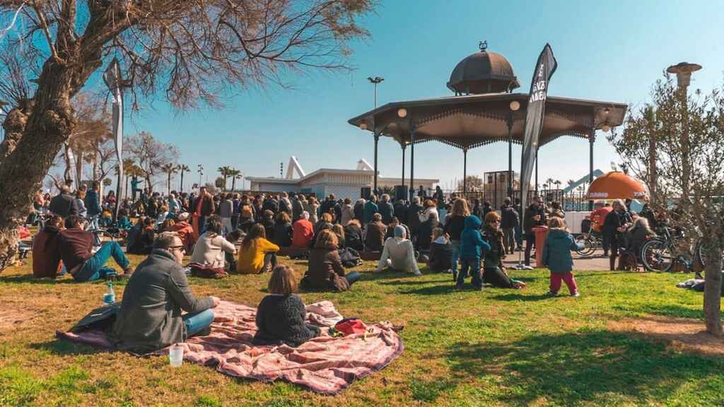 “La Pèrgola, música en directo contra viento y&nbsp;marea”